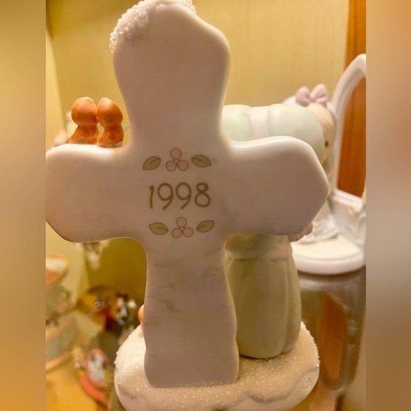 Precious Moments 1998 Under His Wings I Am Safely Abiding - Picture 5 of 10